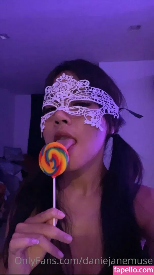 daniejanemuse Onlyfans Photo Gallery 