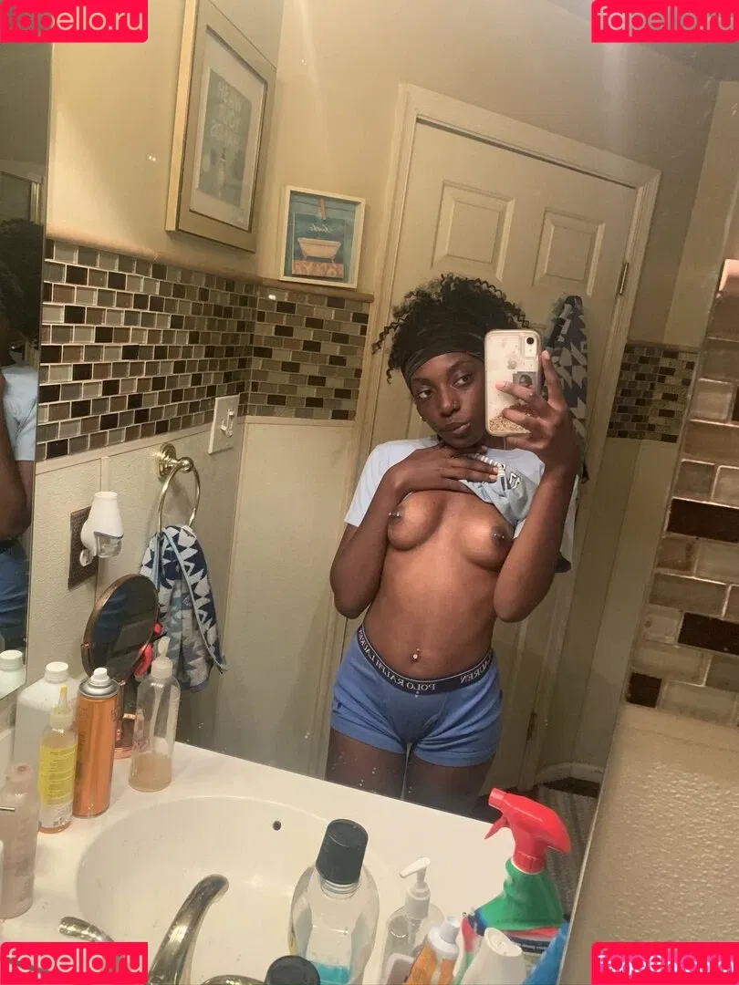 lovelykaybaby Onlyfans Photo Gallery 