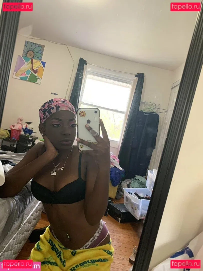 lovelykaybaby Onlyfans Photo Gallery 