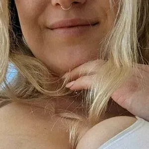 bicharli Onlyfans Photo Gallery 