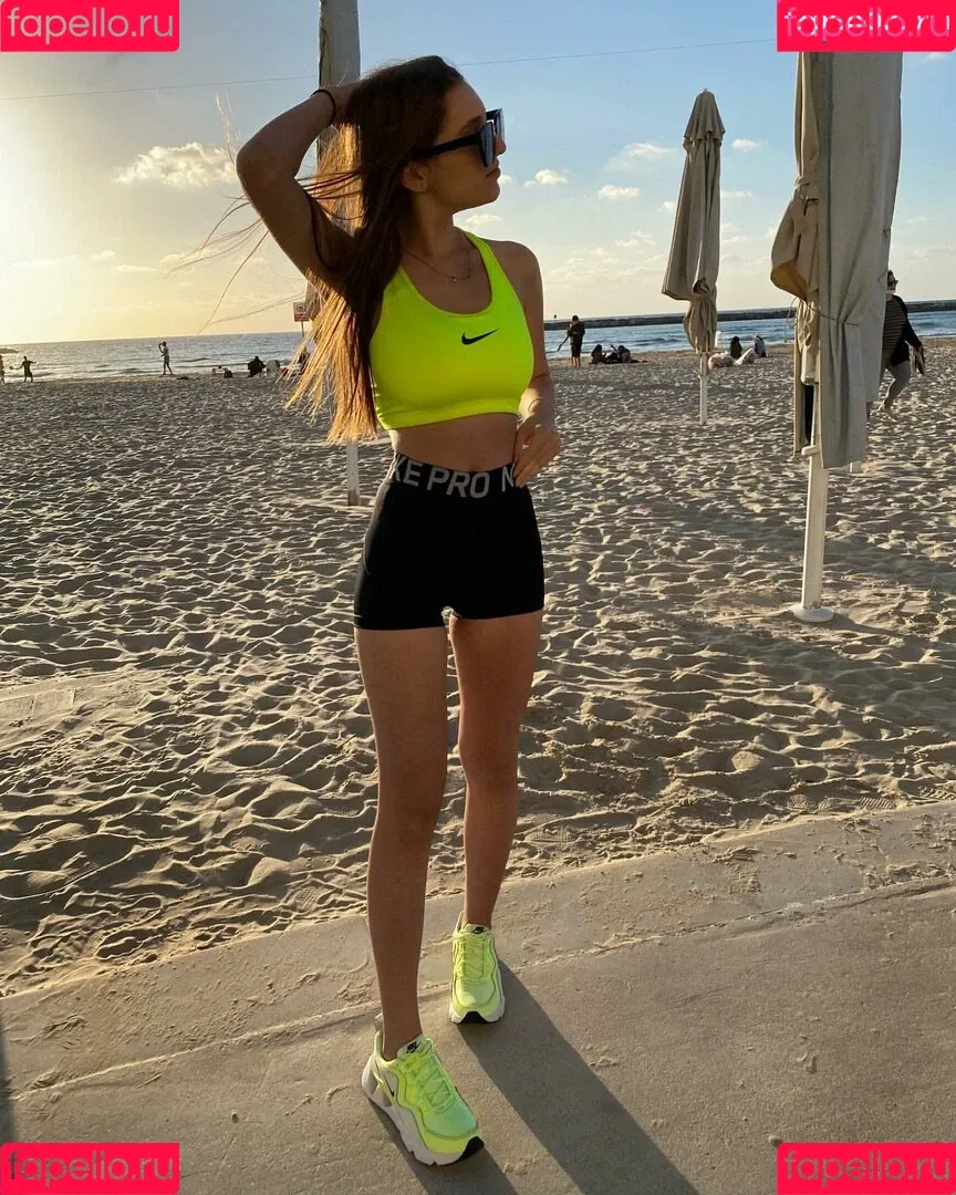 Shira Shabat Onlyfans Photo Gallery 