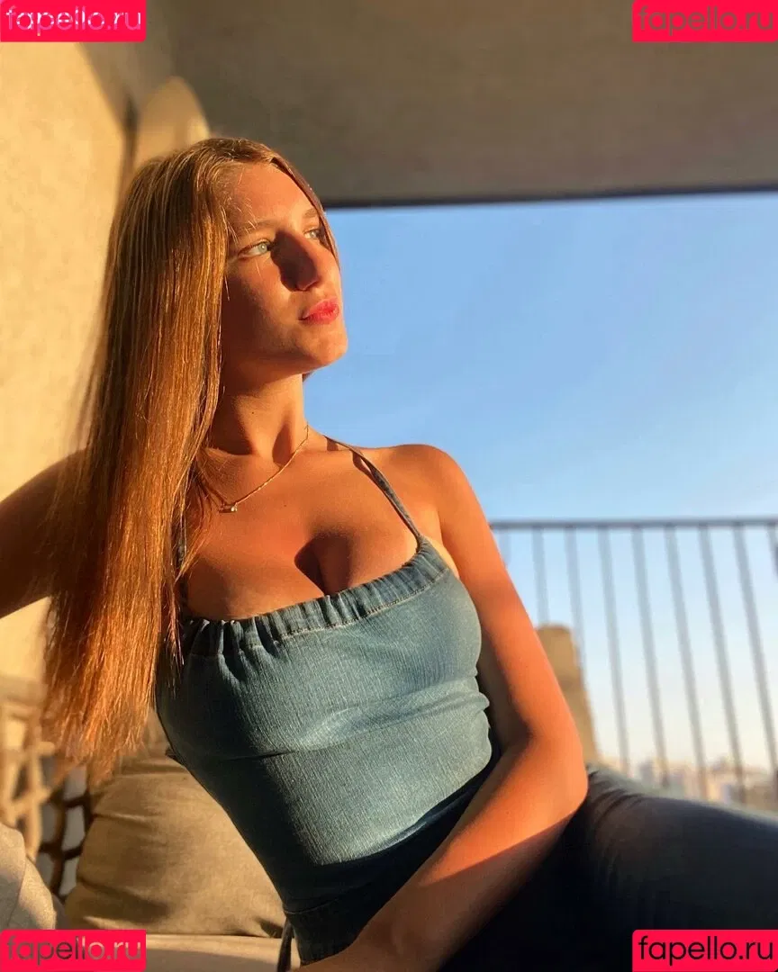 Shira Shabat Onlyfans Photo Gallery 