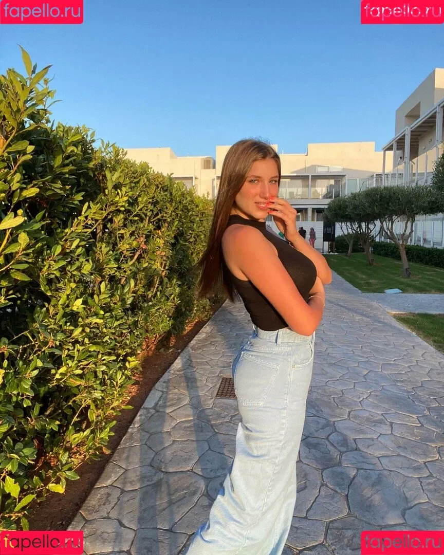 Shira Shabat Onlyfans Photo Gallery 