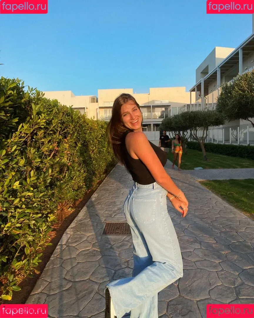 Shira Shabat Onlyfans Photo Gallery 