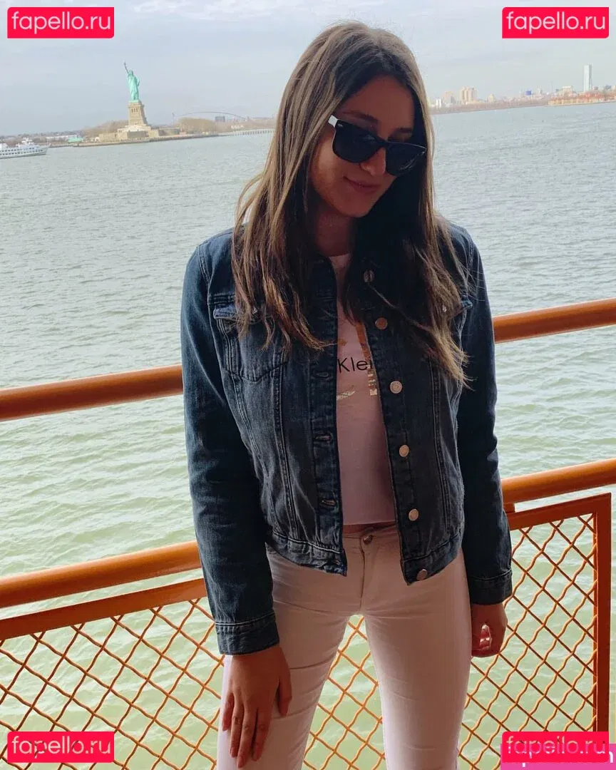 Shira Shabat Onlyfans Photo Gallery 