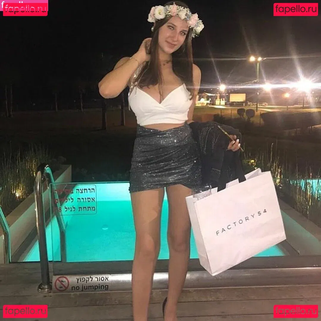 Shira Shabat Onlyfans Photo Gallery 