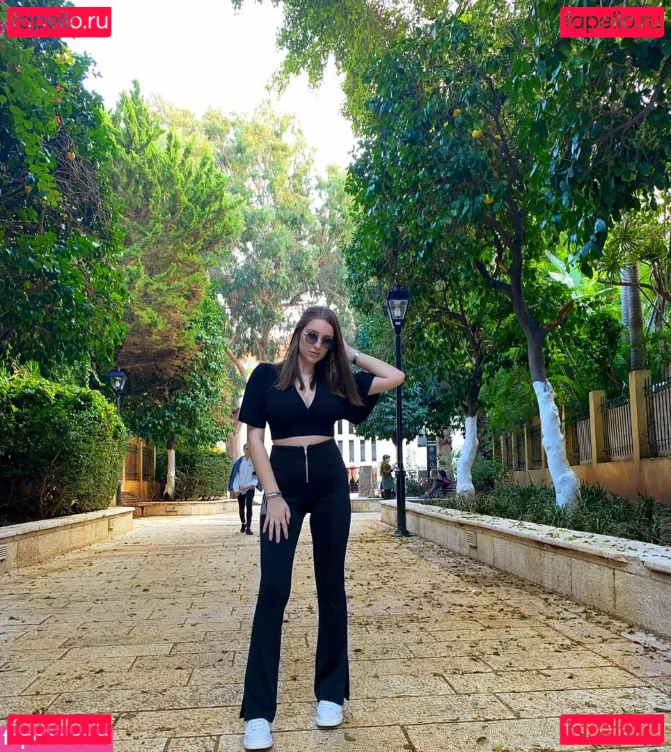 Shira Shabat Onlyfans Photo Gallery 