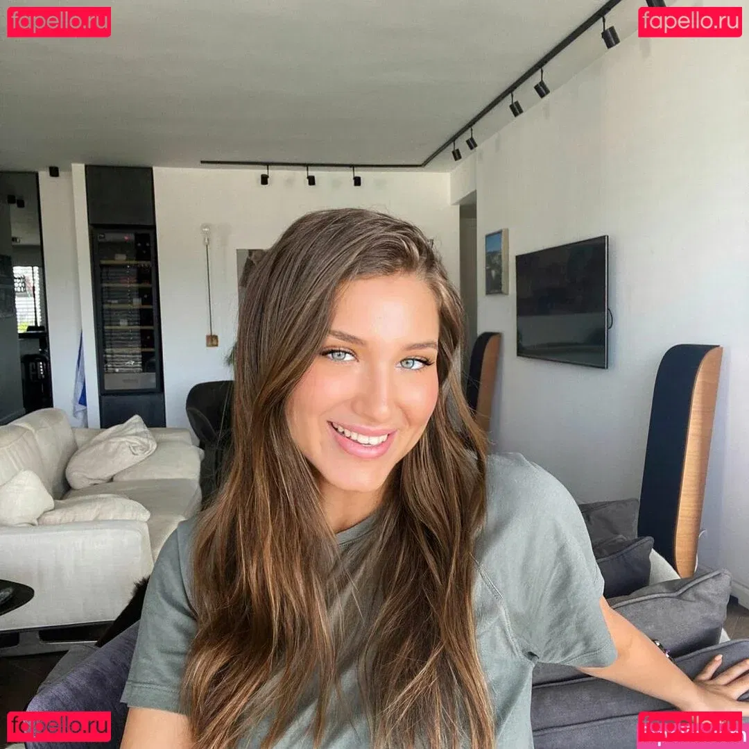 Shira Shabat Onlyfans Photo Gallery 