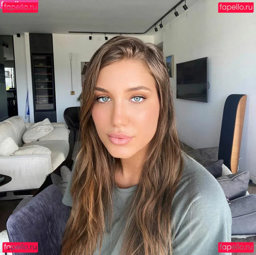 Shira Shabat Onlyfans Photo Gallery 