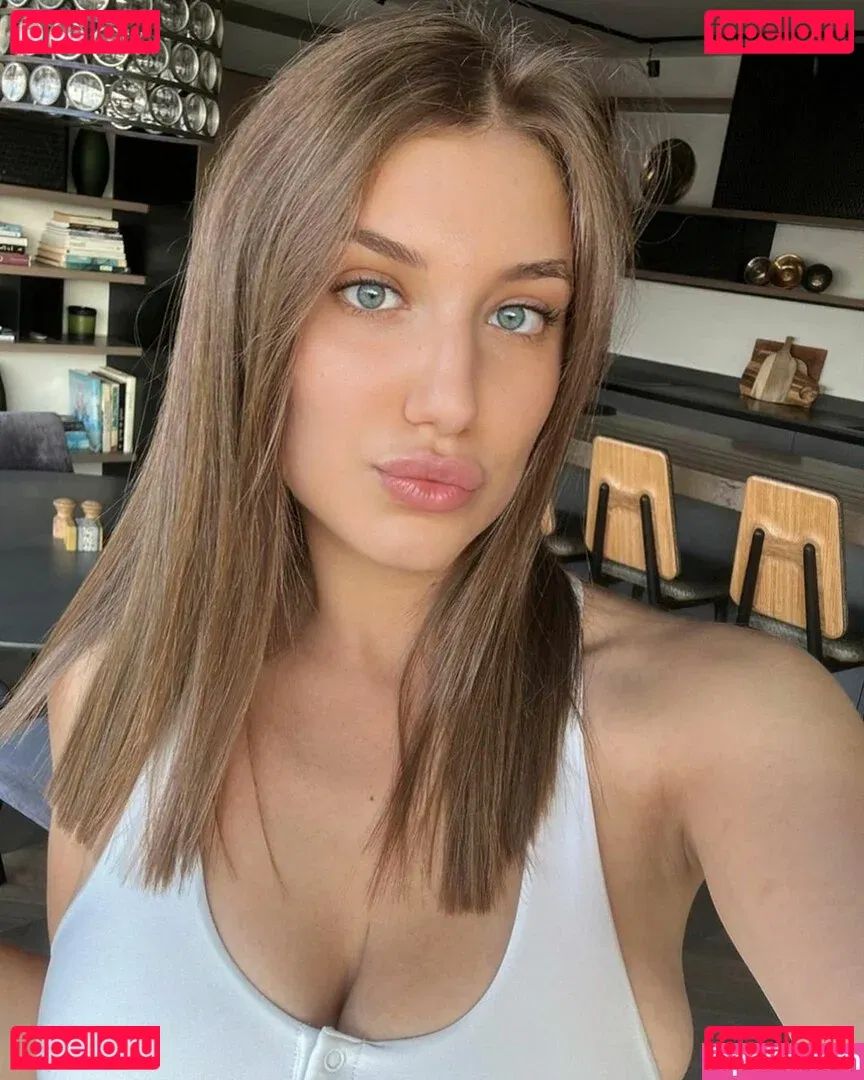 Shira Shabat Onlyfans Photo Gallery 