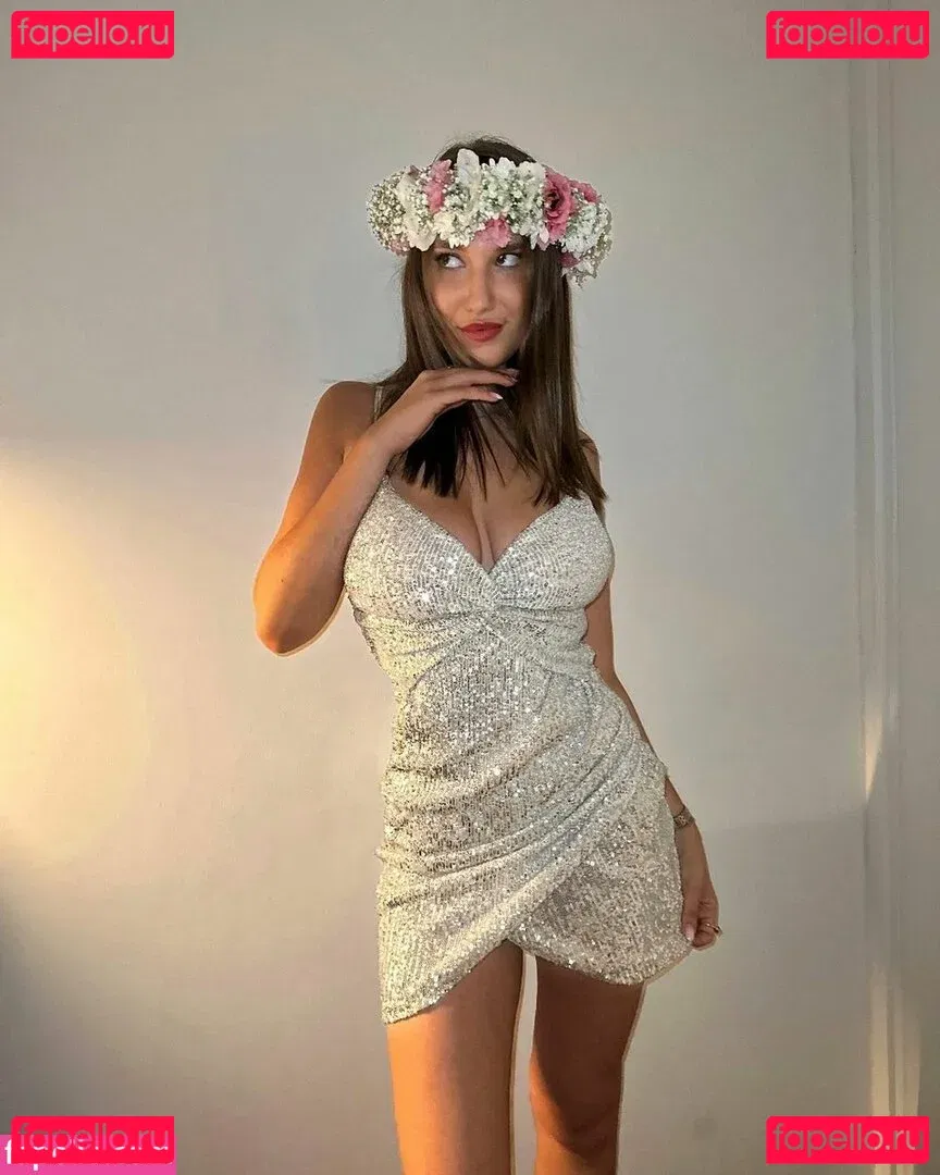 Shira Shabat Onlyfans Photo Gallery 