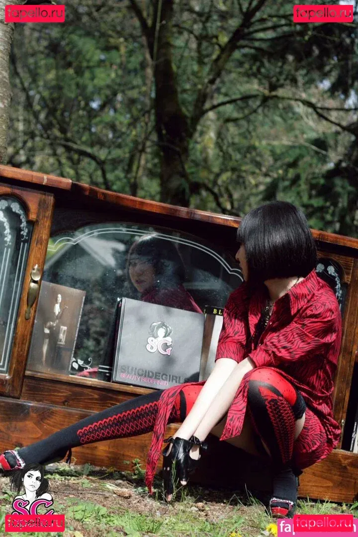 ArsenicLulu Onlyfans Photo Gallery 