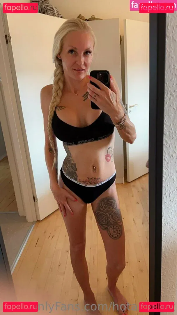 hotasfuuck Onlyfans Photo Gallery 