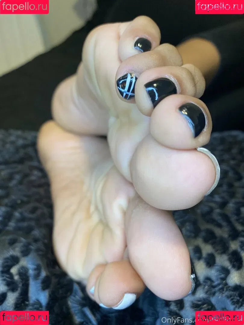 tenlittoes Onlyfans Photo Gallery 