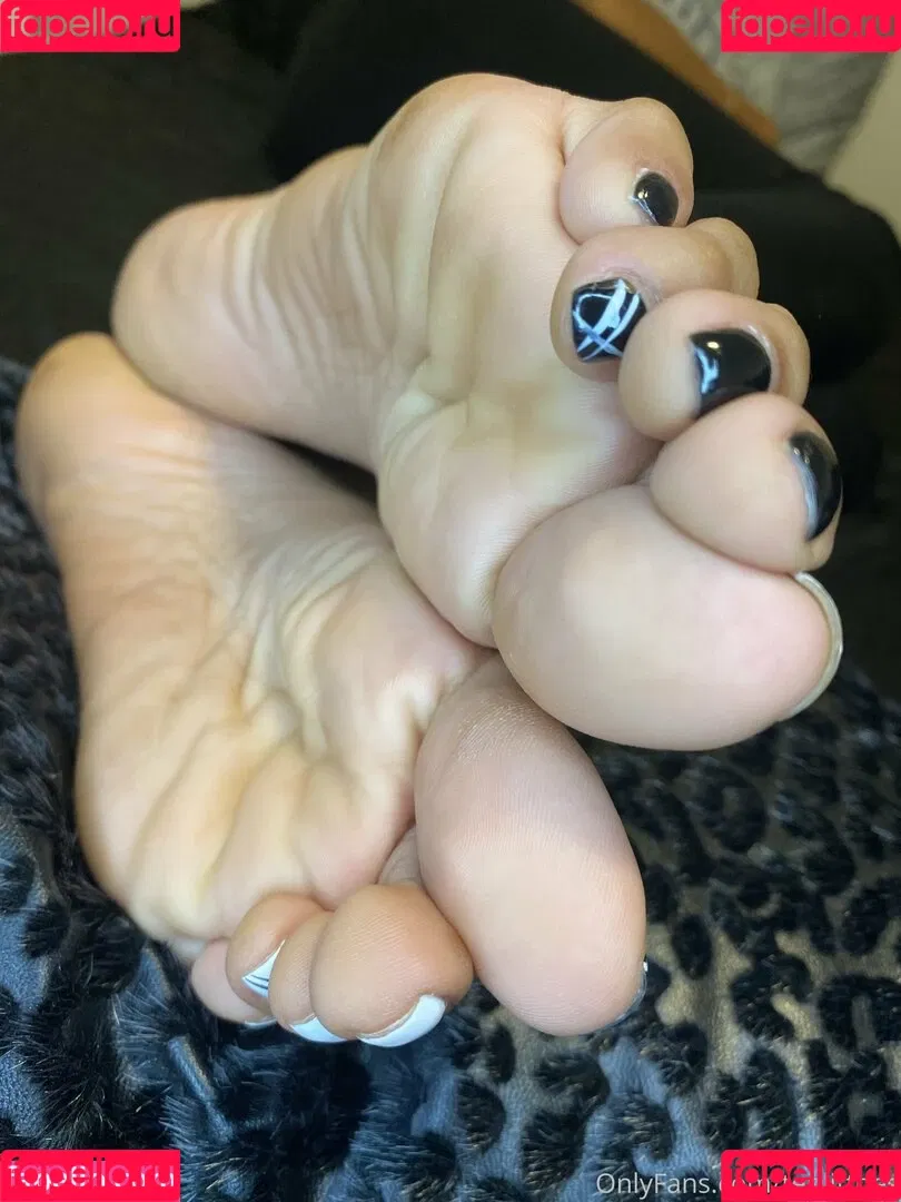 tenlittoes Onlyfans Photo Gallery 