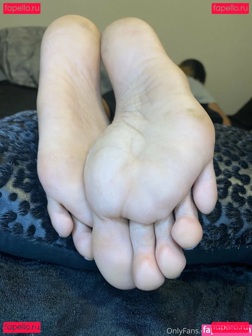 tenlittoes Onlyfans Photo Gallery 