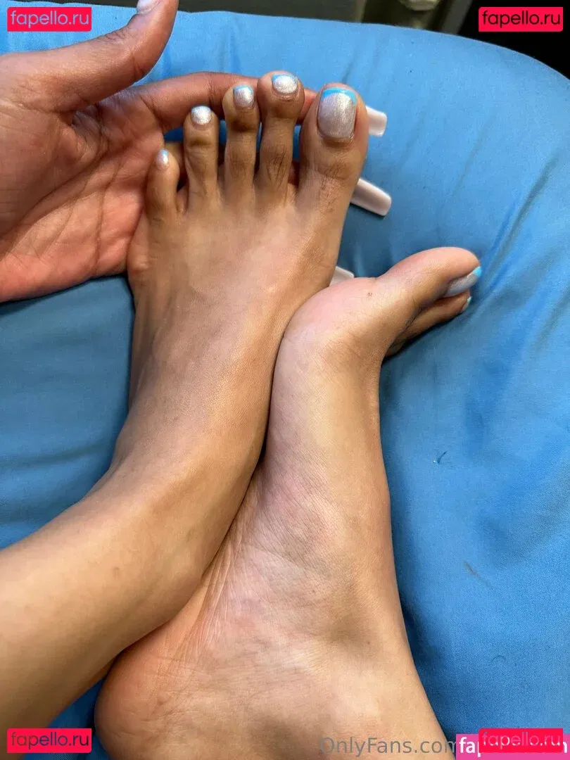 tenlittoes Onlyfans Photo Gallery 