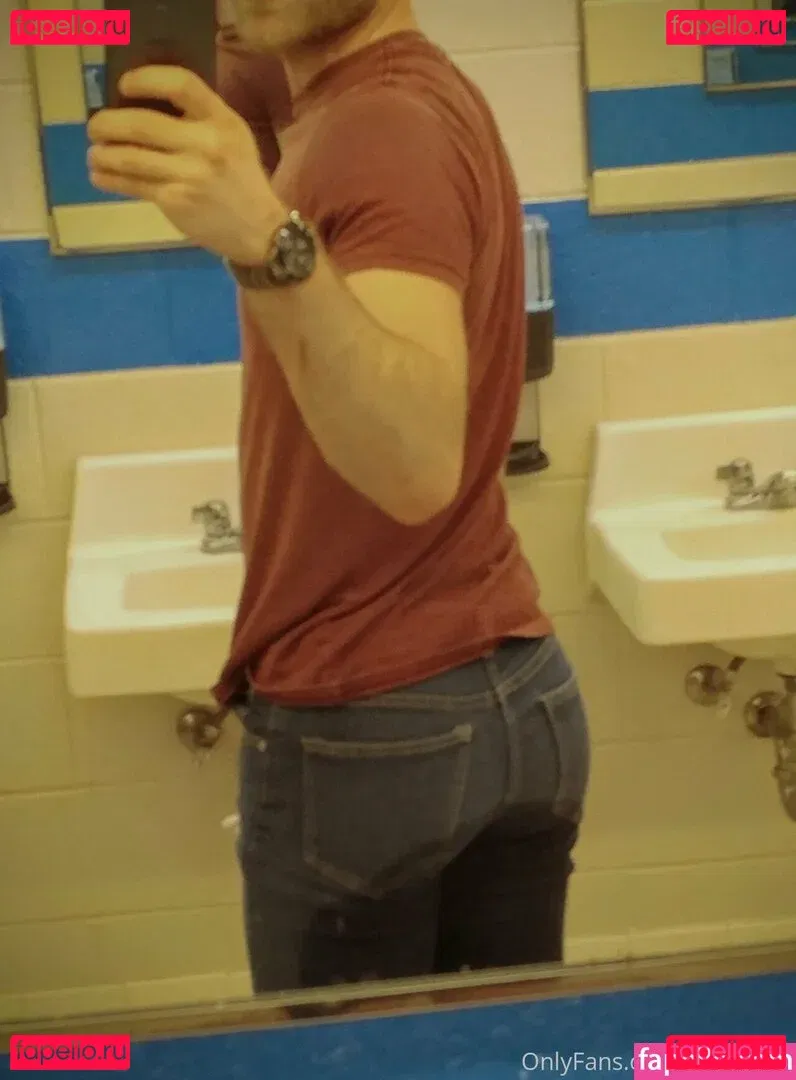 yourwetathlete Onlyfans Photo Gallery 