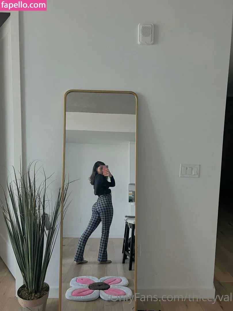 thiccyval Onlyfans Photo Gallery 