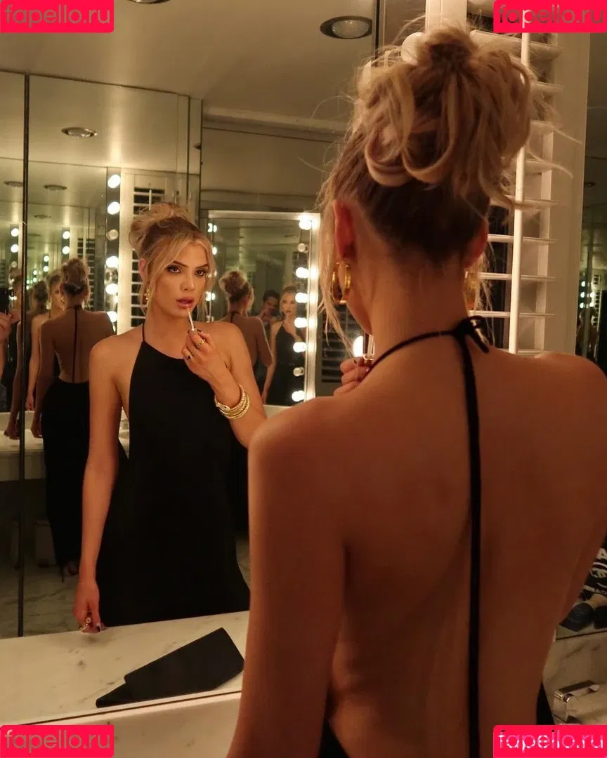 Alissa Violet Onlyfans Photo Gallery 