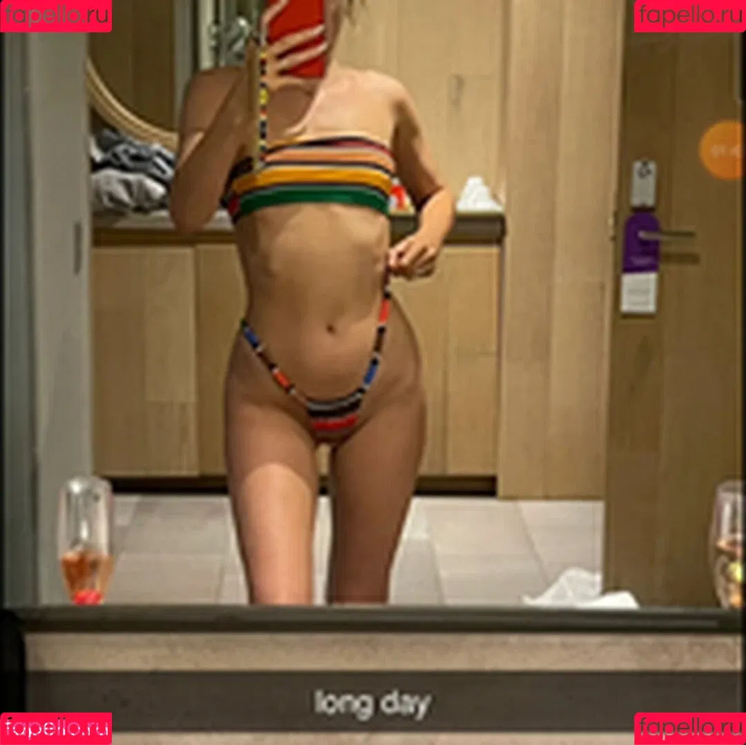 Alissa Violet Onlyfans Photo Gallery 