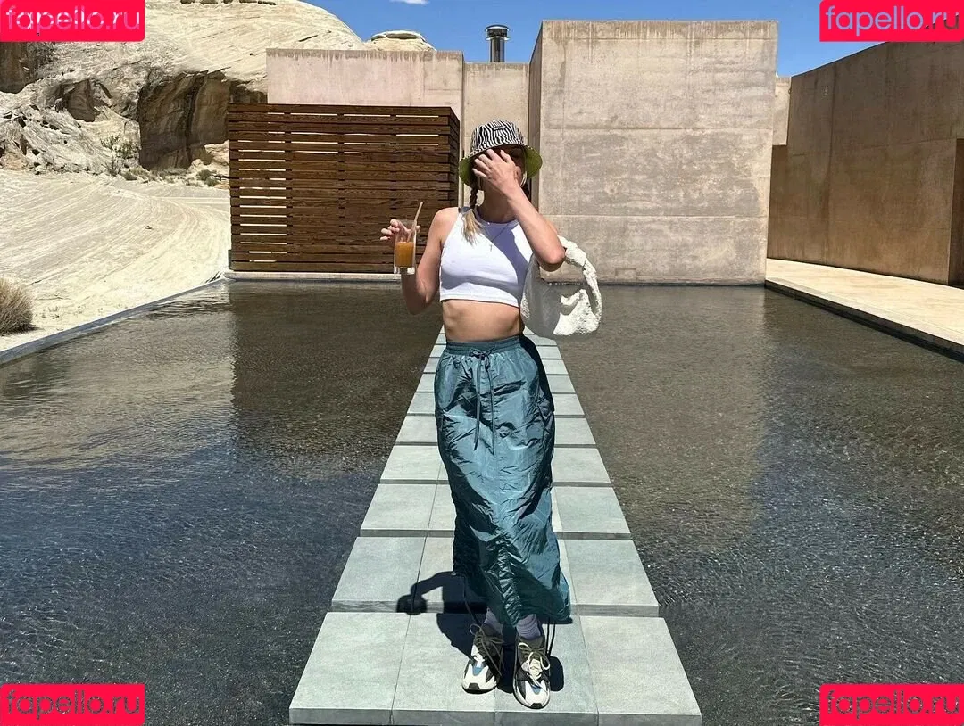Alissa Violet Onlyfans Photo Gallery 