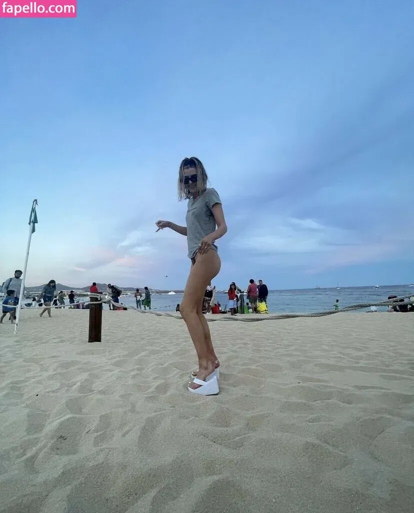 Alissa Violet Onlyfans Photo Gallery 