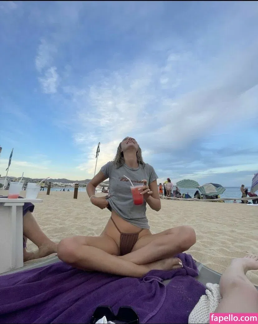 Alissa Violet Onlyfans Photo Gallery 