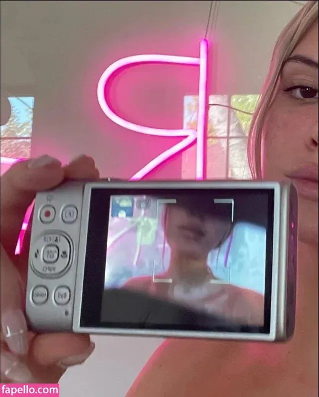 Alissa Violet Onlyfans Photo Gallery 