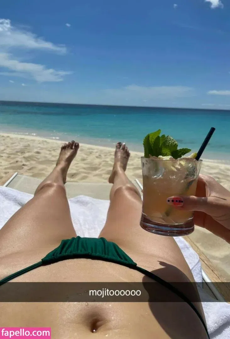 Alissa Violet Onlyfans Photo Gallery 