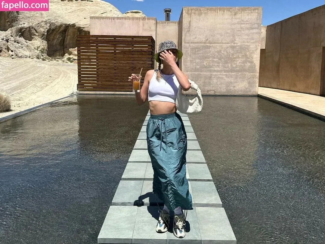 Alissa Violet Onlyfans Photo Gallery 