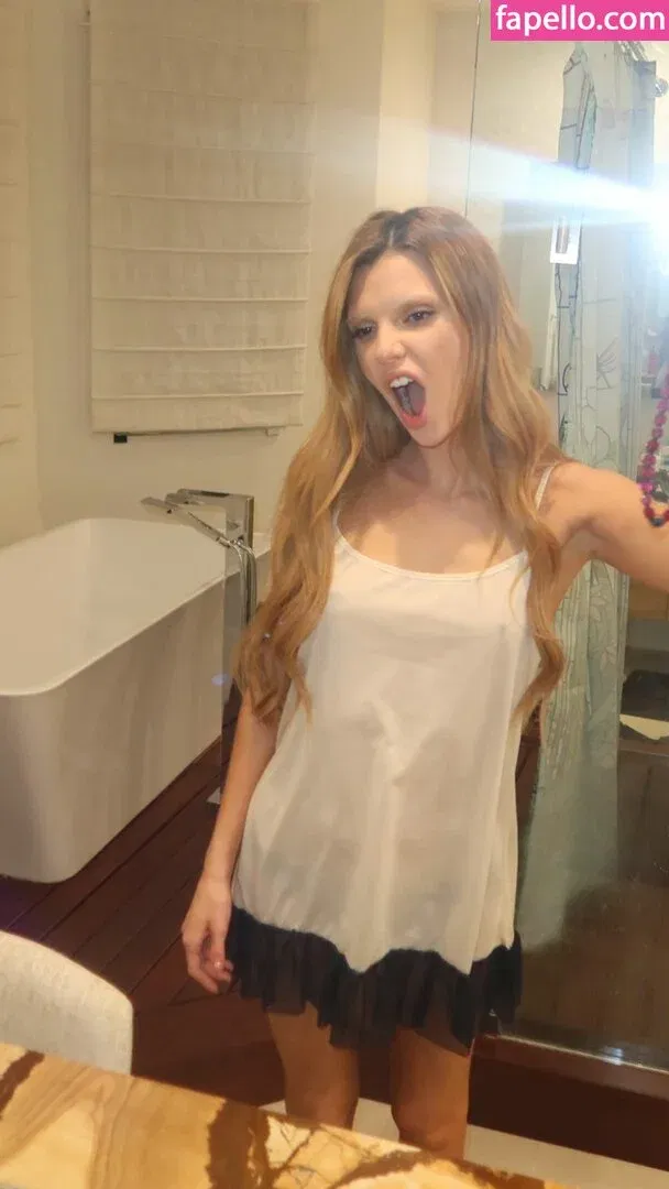 Alissa Violet Onlyfans Photo Gallery 