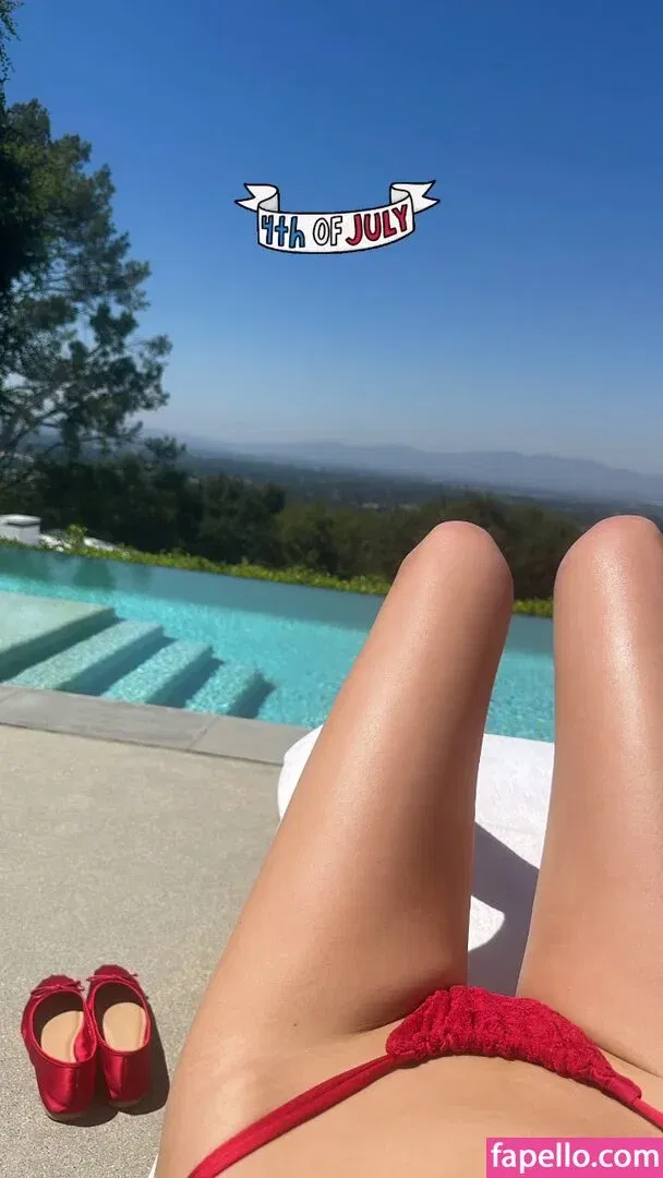 Alissa Violet Onlyfans Photo Gallery 