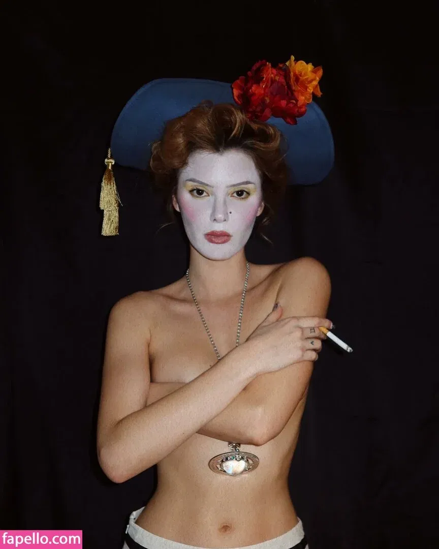 Alissa Violet Onlyfans Photo Gallery 