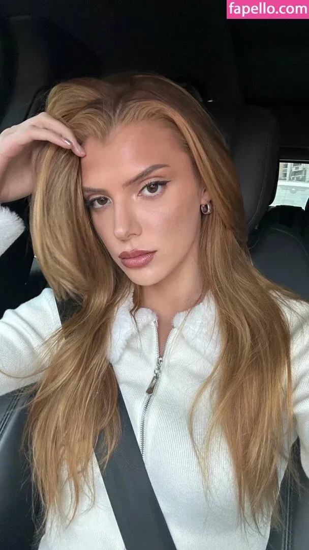 Alissa Violet Onlyfans Photo Gallery 