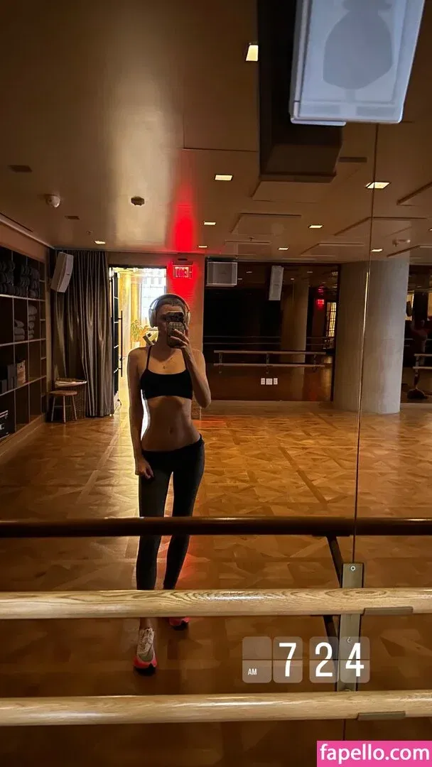 Alissa Violet Onlyfans Photo Gallery 