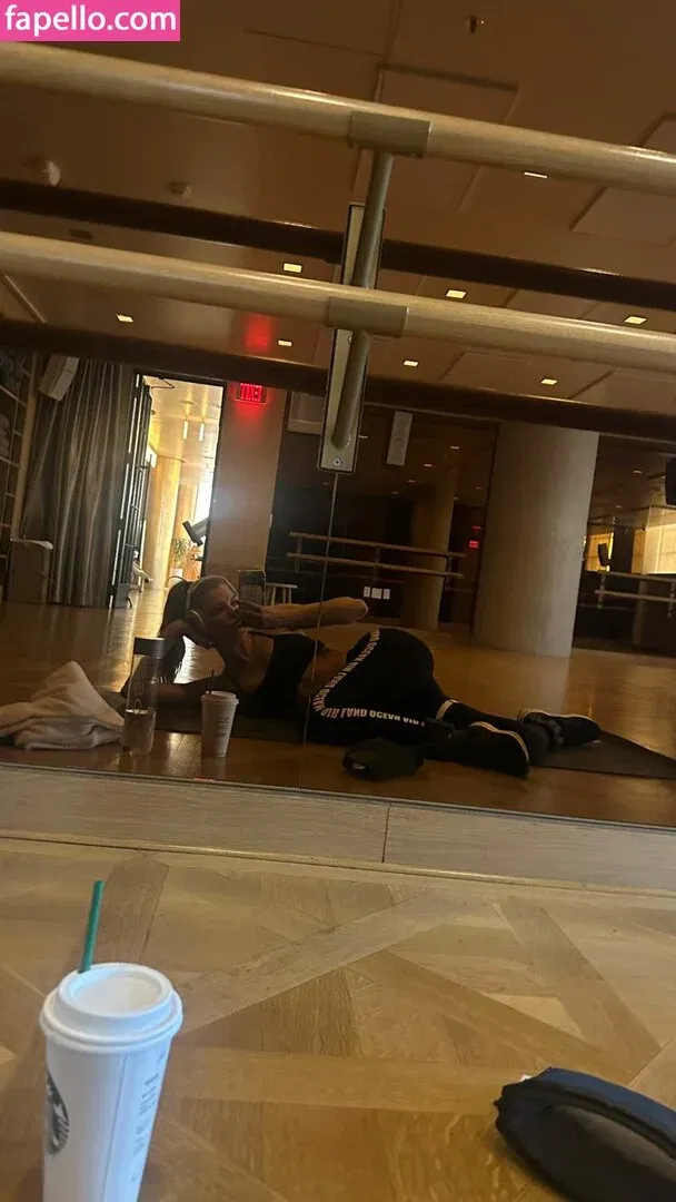 Alissa Violet Onlyfans Photo Gallery 