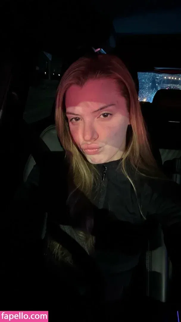 Alissa Violet Onlyfans Photo Gallery 