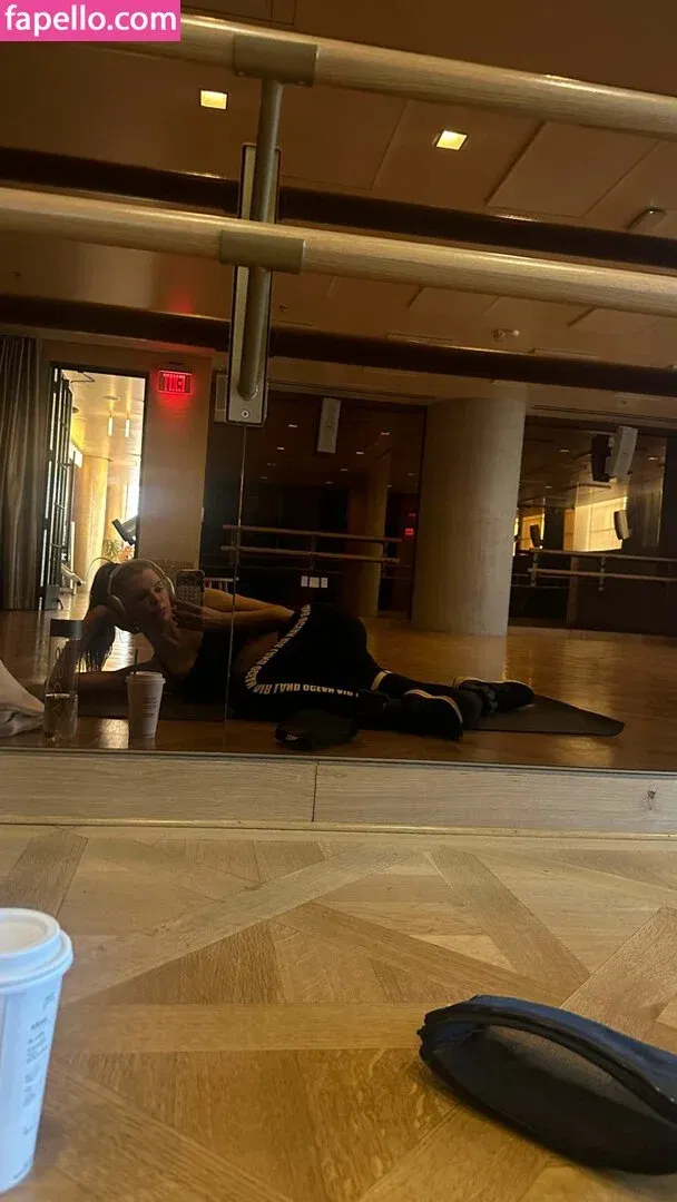 Alissa Violet Onlyfans Photo Gallery 