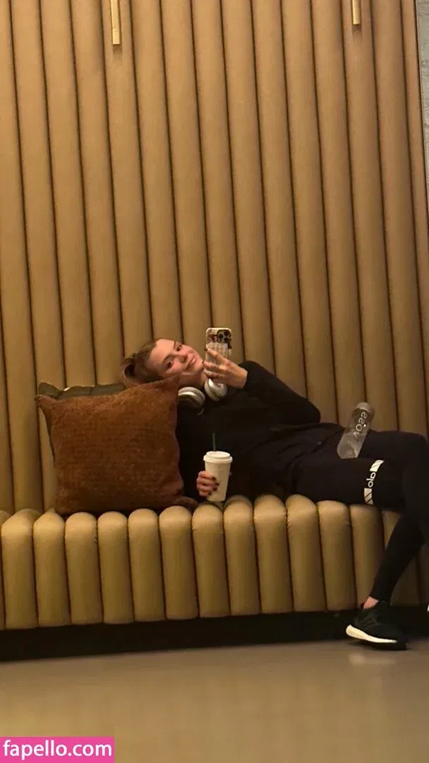 Alissa Violet Onlyfans Photo Gallery 