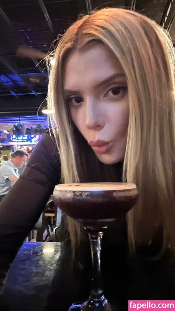 Alissa Violet Onlyfans Photo Gallery 