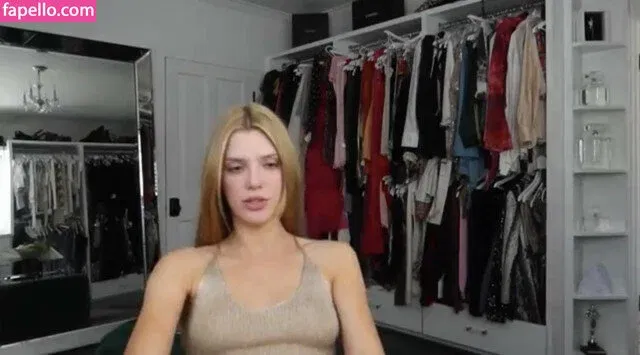 Alissa Violet Onlyfans Photo Gallery 