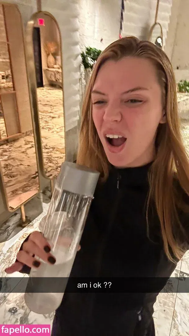 Alissa Violet Onlyfans Photo Gallery 