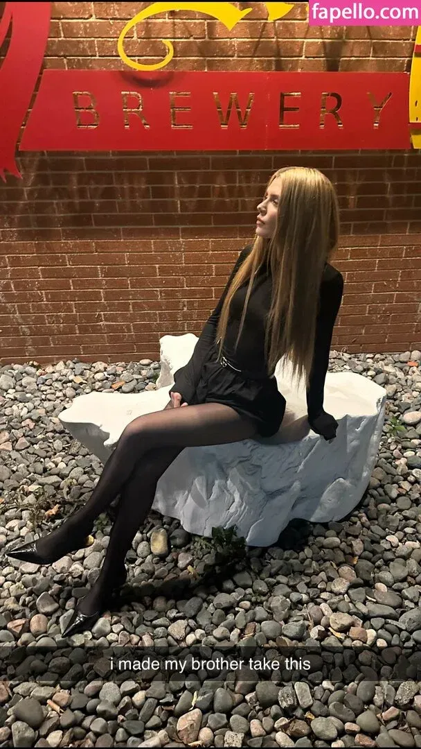 Alissa Violet Onlyfans Photo Gallery 