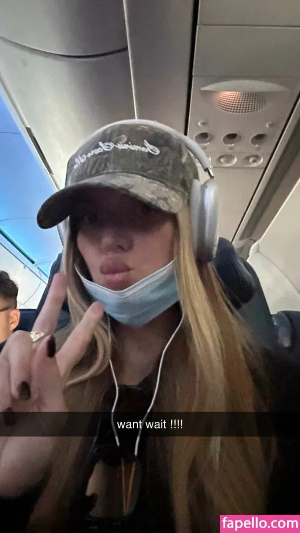 Alissa Violet Onlyfans Photo Gallery 