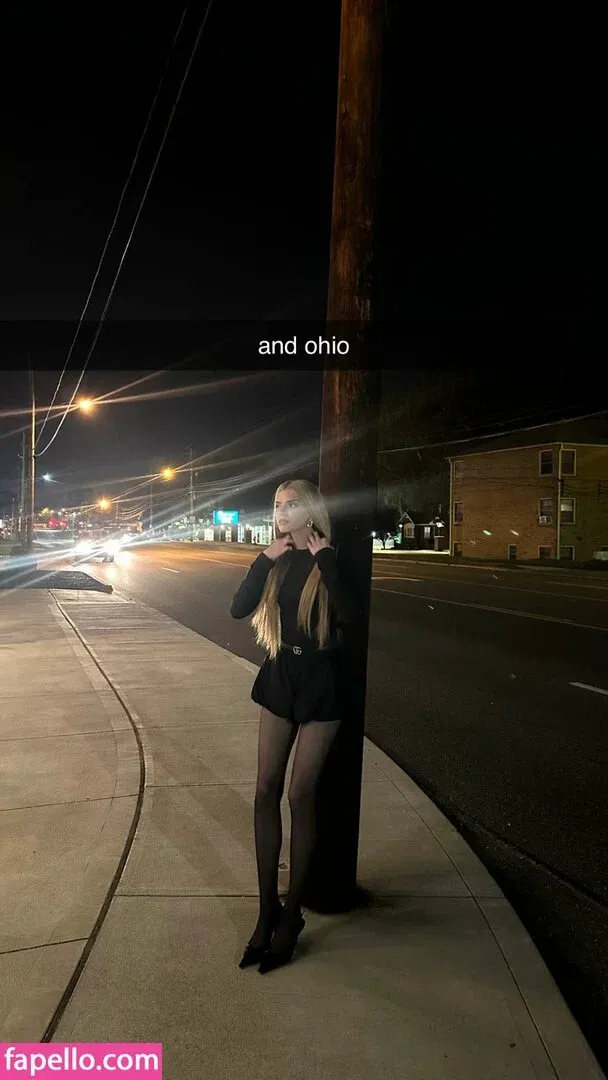 Alissa Violet Onlyfans Photo Gallery 