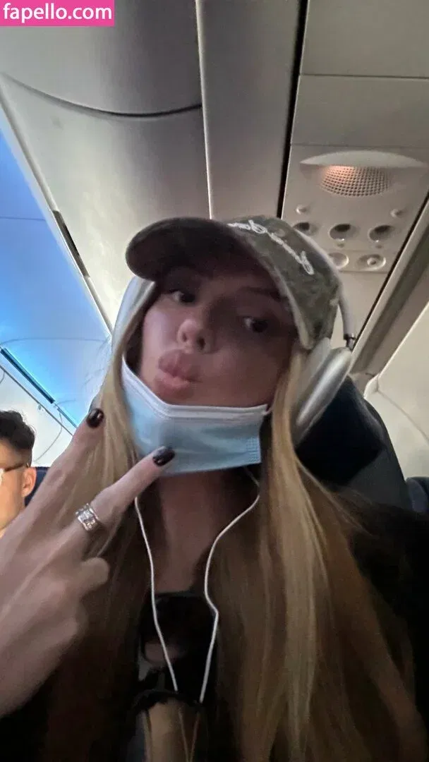 Alissa Violet Onlyfans Photo Gallery 