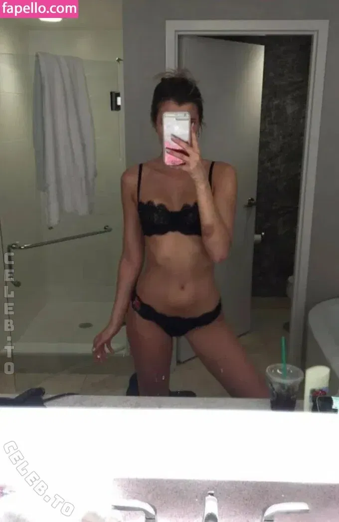 Alissa Violet Onlyfans Photo Gallery 