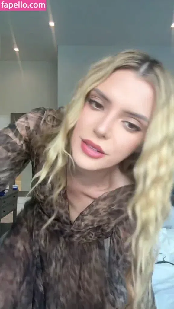 Alissa Violet Onlyfans Photo Gallery 