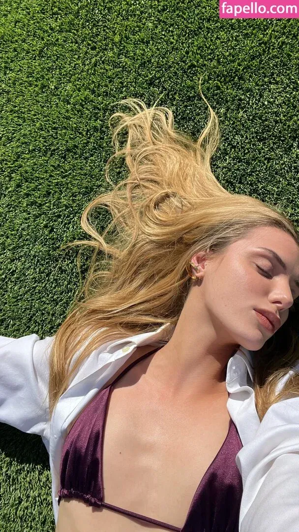 Alissa Violet Onlyfans Photo Gallery 